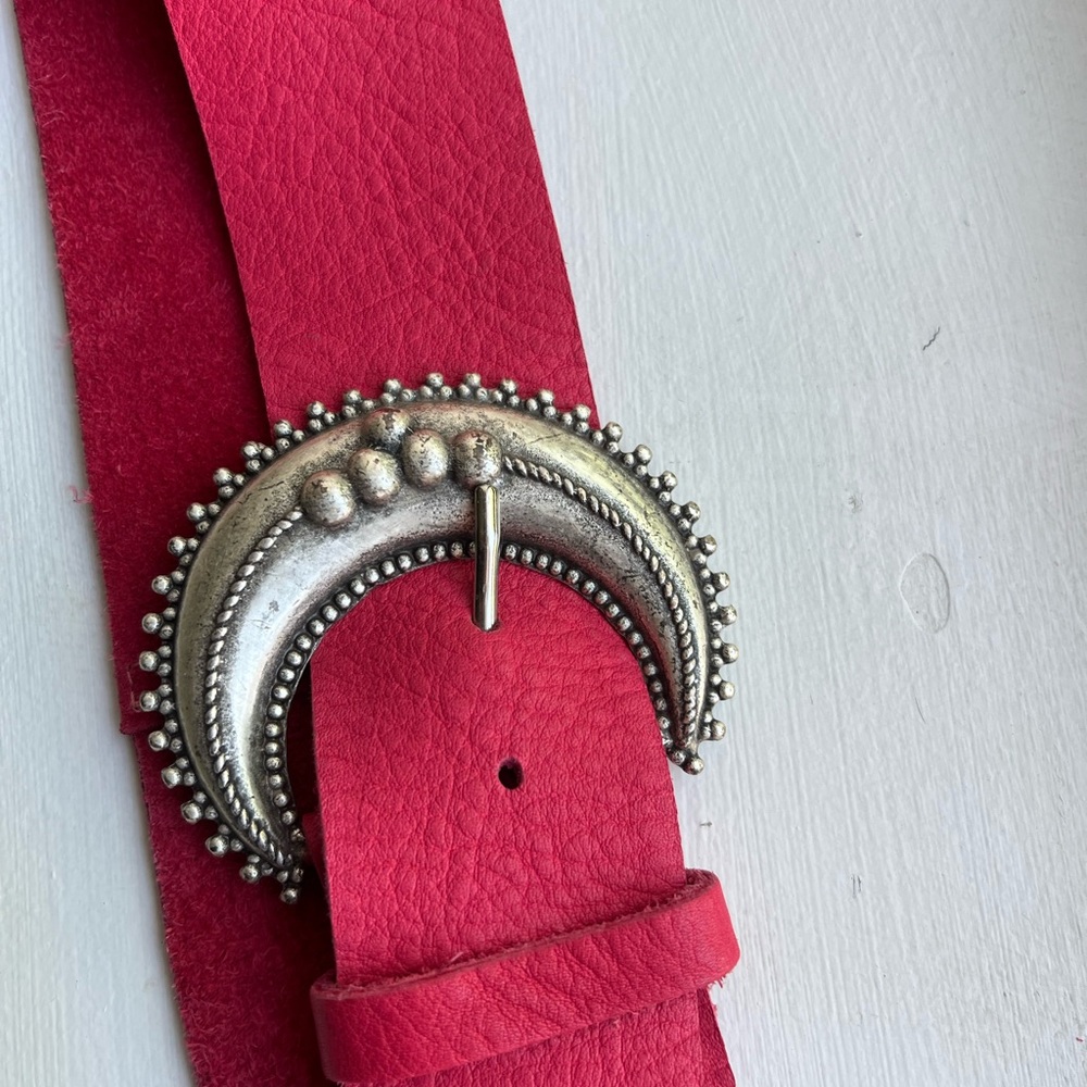 Anthropologie suede Pink and Silver Belt with Ornate Buckle. Size M/L
